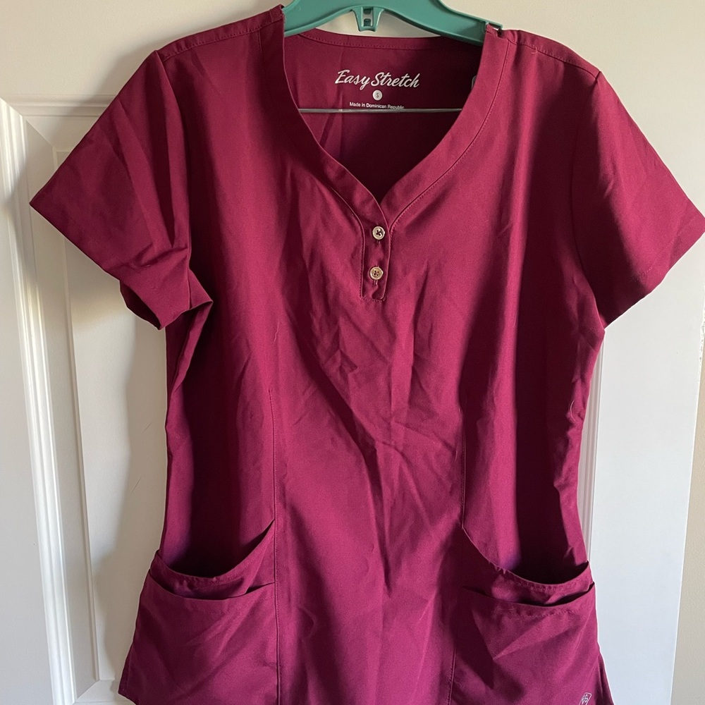 Scrub top